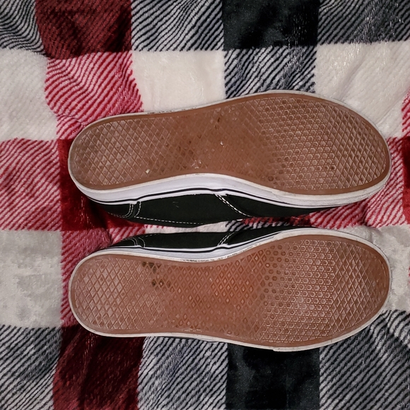 Back Vans - Picture 9 of 9